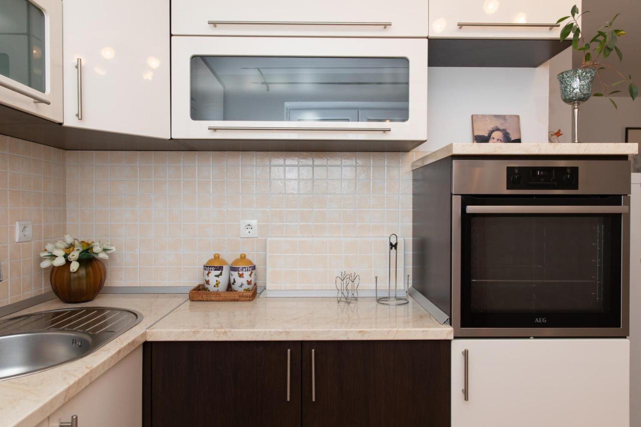 Apartmani Silva Tučepi Esterno foto