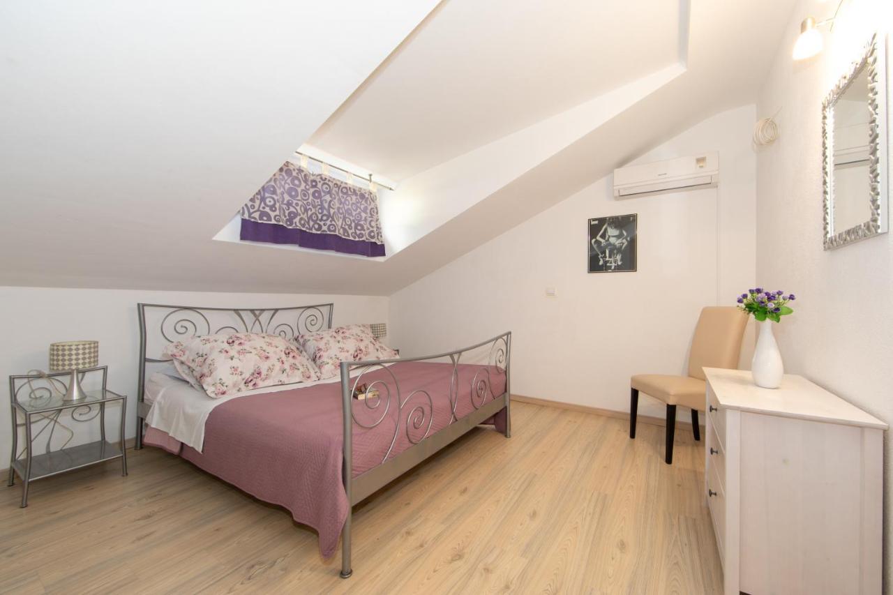 Apartmani Silva Tučepi Esterno foto