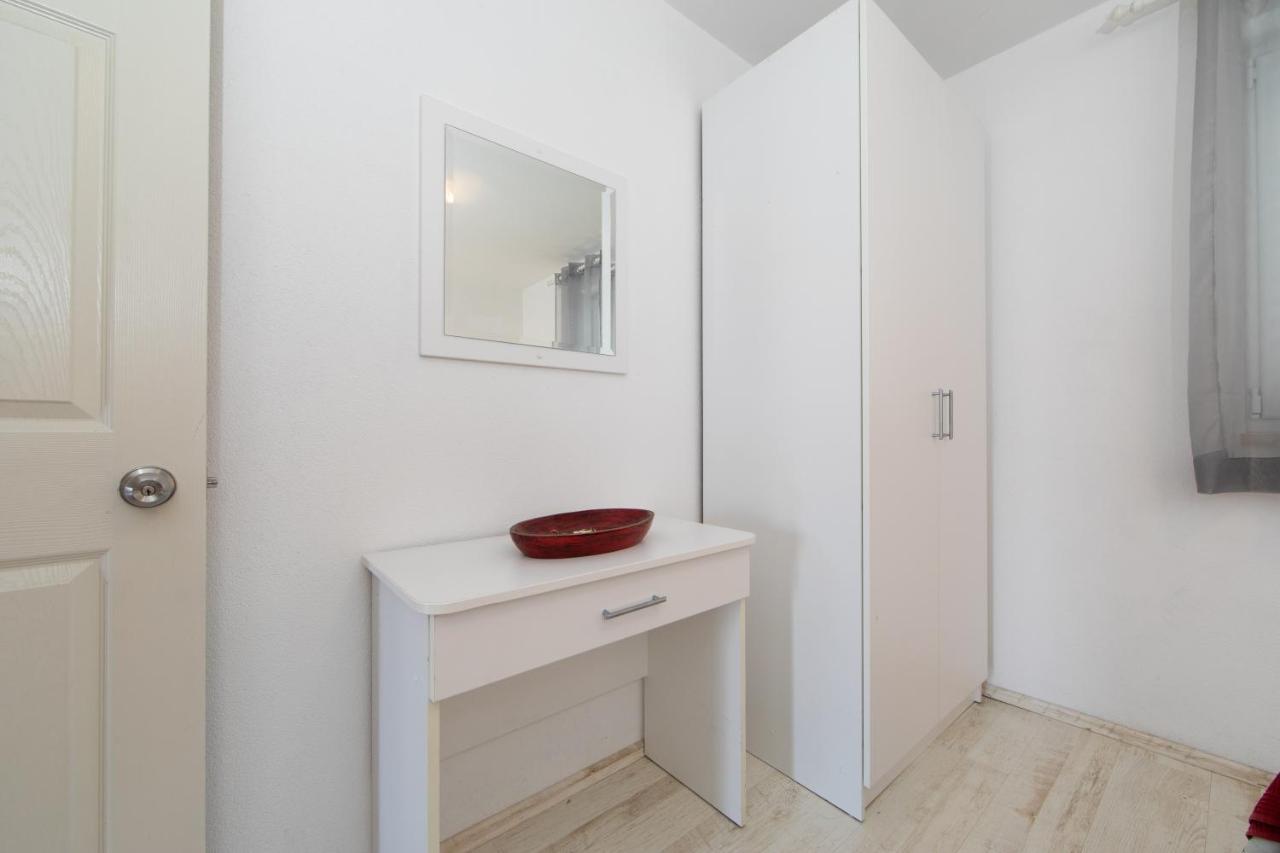 Apartmani Silva Tučepi Esterno foto