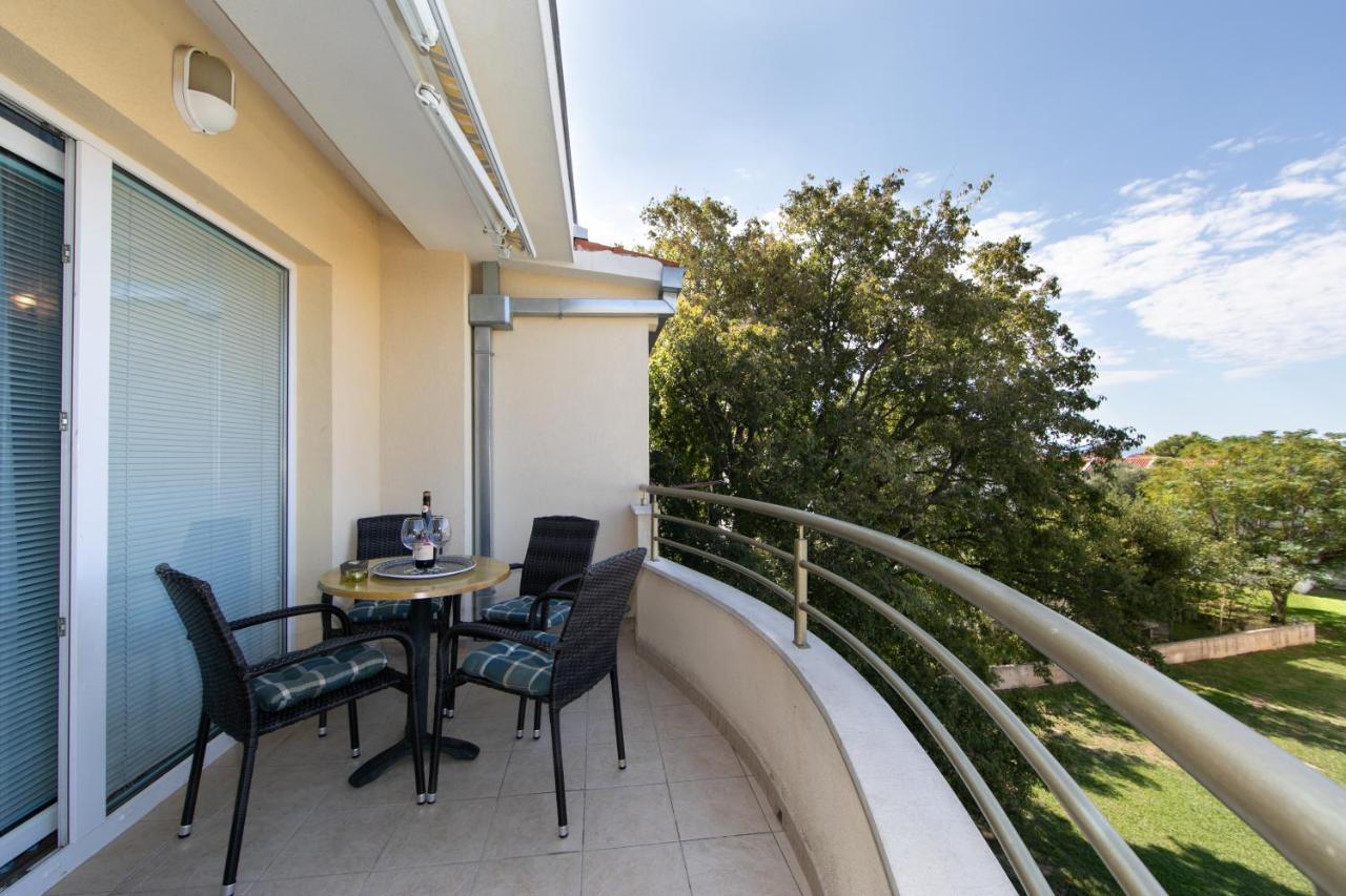 Apartmani Silva Tučepi Esterno foto